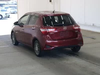 Toyota VITZ лот № 2249 оценка RA  с аукциона в Японии 1