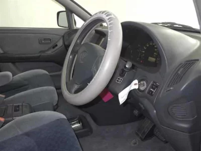 Toyota HARRIER  с аукциона в Японии