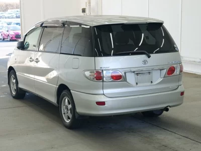 Toyota ESTIMA HYBRID  с аукциона в Японии