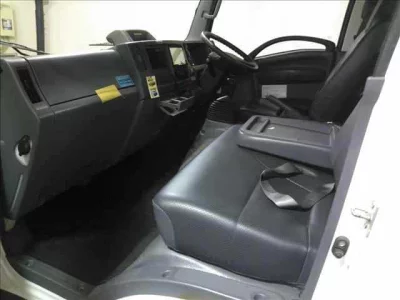 Isuzu ELF  с аукциона в Японии