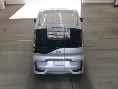 Honda STEP WAGON  с аукциона в Японии
