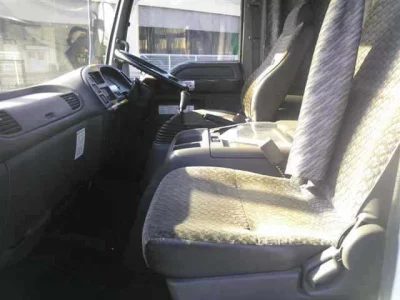 Isuzu FORWARD  с аукциона в Японии