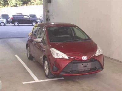 Toyota VITZ  с аукциона в Японии