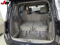 Toyota ISIS лот № 6033 оценка 3  с аукциона в Японии 7