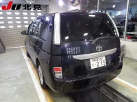 Toyota ISIS лот № 6033 оценка 3  с аукциона в Японии 1