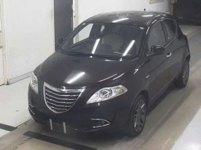 Chrysler Ypsilon  с аукциона в Японии