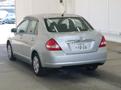 Nissan TIIDA LATIO