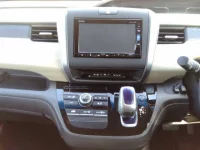 Honda FREED лот № 76 оценка 3  с аукциона в Японии 6