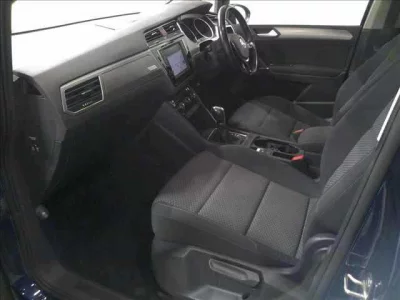 Volkswagen GOLF TOURAN