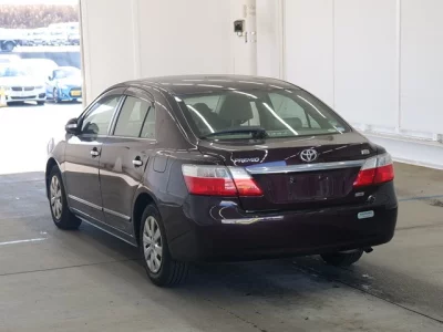 Toyota PREMIO  с аукциона в Японии