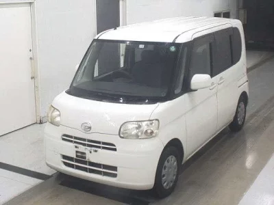 Daihatsu TANTO  с аукциона в Японии