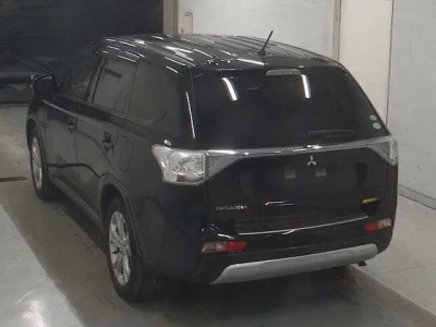 Mitsubishi OUTLANDER  с аукциона в Японии