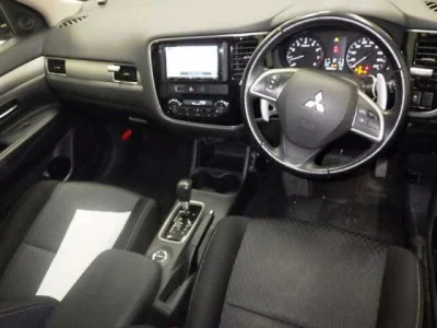 Mitsubishi OUTLANDER  с аукциона в Японии