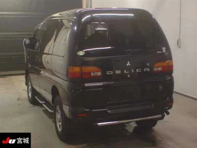 Mitsubishi DELICA