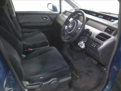 Honda STEP WAGON  с аукциона в Японии