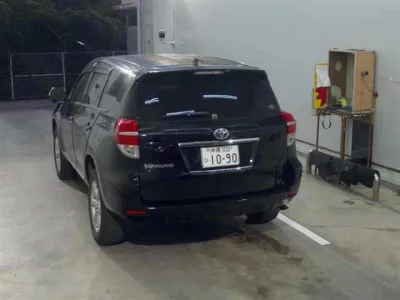 Toyota VANGUARD  с аукциона в Японии