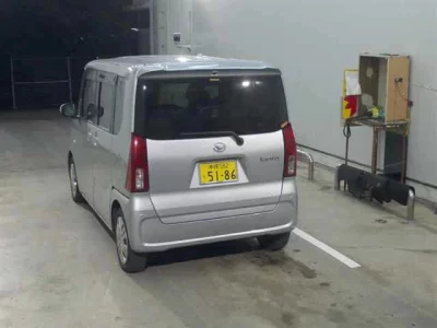 Daihatsu TANTO  с аукциона в Японии