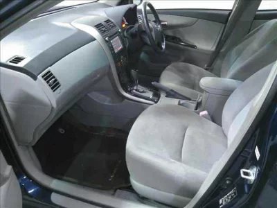 Toyota COROLLA AXIO  с аукциона в Японии