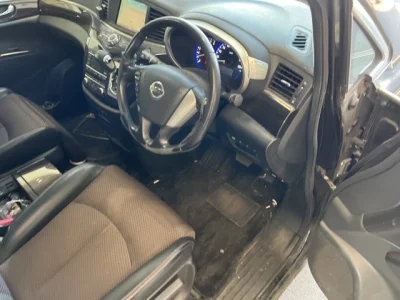 Nissan ELGRAND  с аукциона в Японии