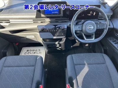 Nissan SERENA  с аукциона в Японии