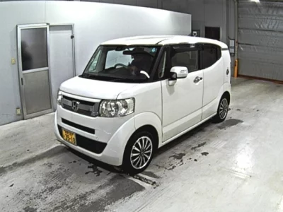 Honda N BOX SLASH