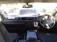 Toyota HIACE лот № 90 оценка 3  с аукциона в Японии 2