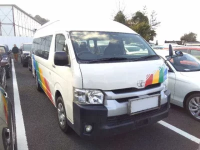 Toyota HIACE  с аукциона в Японии