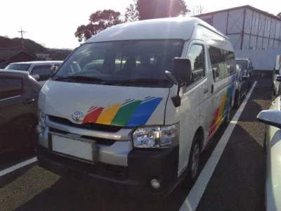 Toyota HIACE  с аукциона в Японии