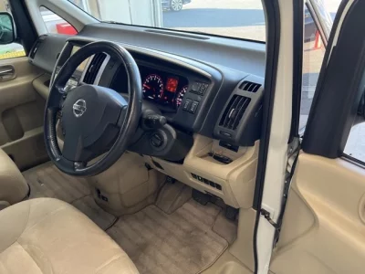 Nissan SERENA  с аукциона в Японии