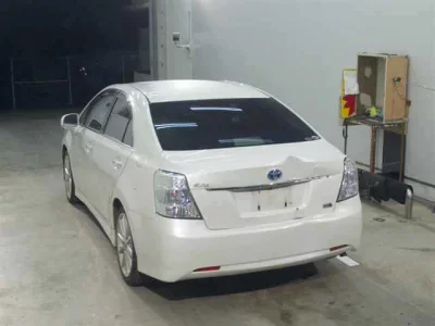 Toyota SAI  с аукциона в Японии