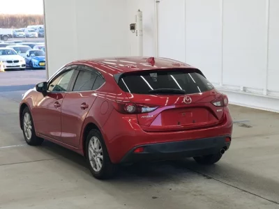 Mazda AXELA  с аукциона в Японии