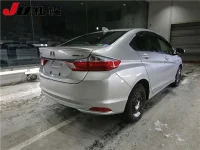 Honda GRACE лот № 5004 оценка 3  с аукциона в Японии 1