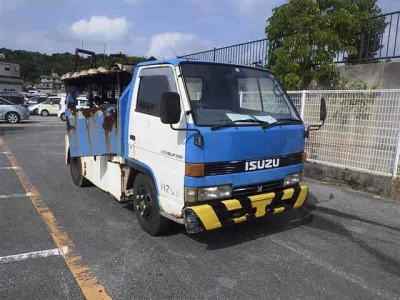 Isuzu ELF TRUCK