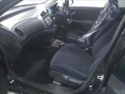 Honda STREAM  с аукциона в Японии