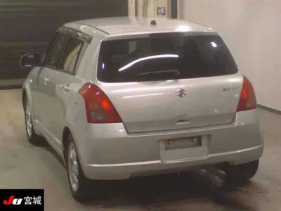 Suzuki SWIFT  с аукциона в Японии