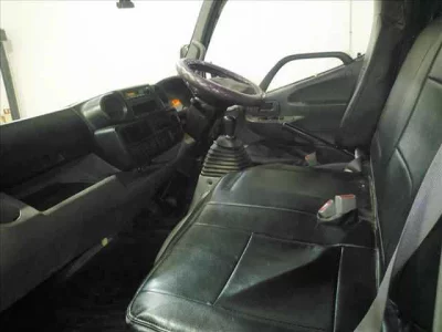 Toyota DYNA  с аукциона в Японии