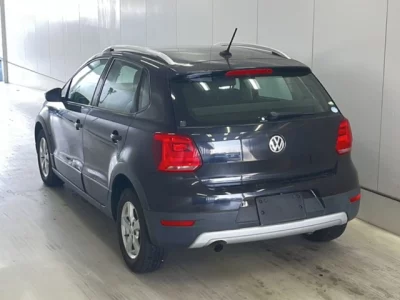 Volkswagen CROSS POLO  с аукциона в Японии