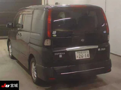 Nissan SERENA  с аукциона в Японии