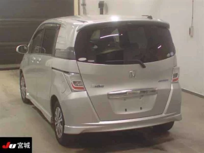 Honda FREED  с аукциона в Японии