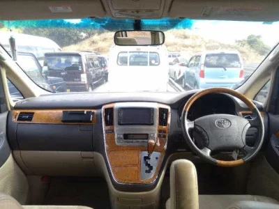 Toyota ALPHARD  с аукциона в Японии