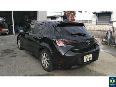 Toyota COROLLA SPORT  с аукциона в Японии
