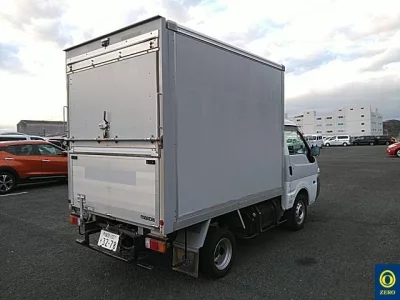 Mazda BONGO  с аукциона в Японии