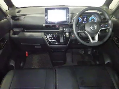 Nissan ROOX  с аукциона в Японии