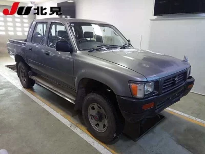 Toyota HILUX  с аукциона в Японии