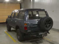 Toyota LAND CRUISER лот № 2054 оценка R  с аукциона в Японии 1