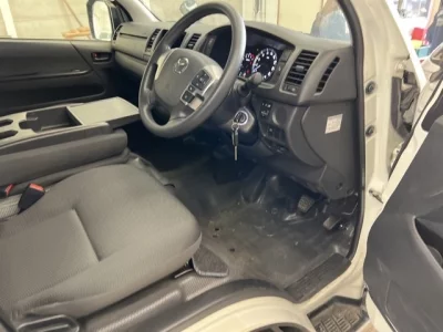 Mazda BONGO BRAWNY VAN