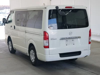 Mazda BONGO BRAWNY VAN