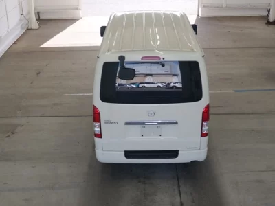 Mazda BONGO BRAWNY VAN