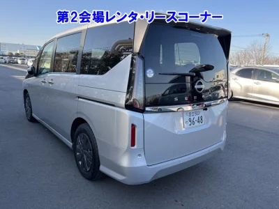 Nissan SERENA  с аукциона в Японии