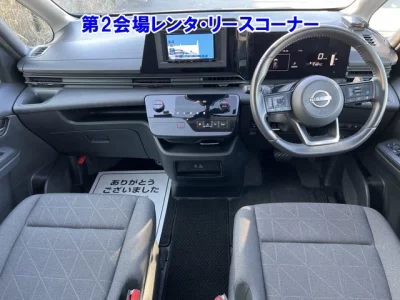 Nissan SERENA  с аукциона в Японии